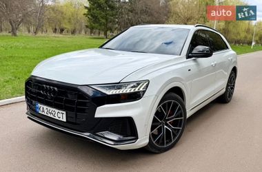 Позашляховик / Кросовер Audi Q8 2019 в Ромнах
