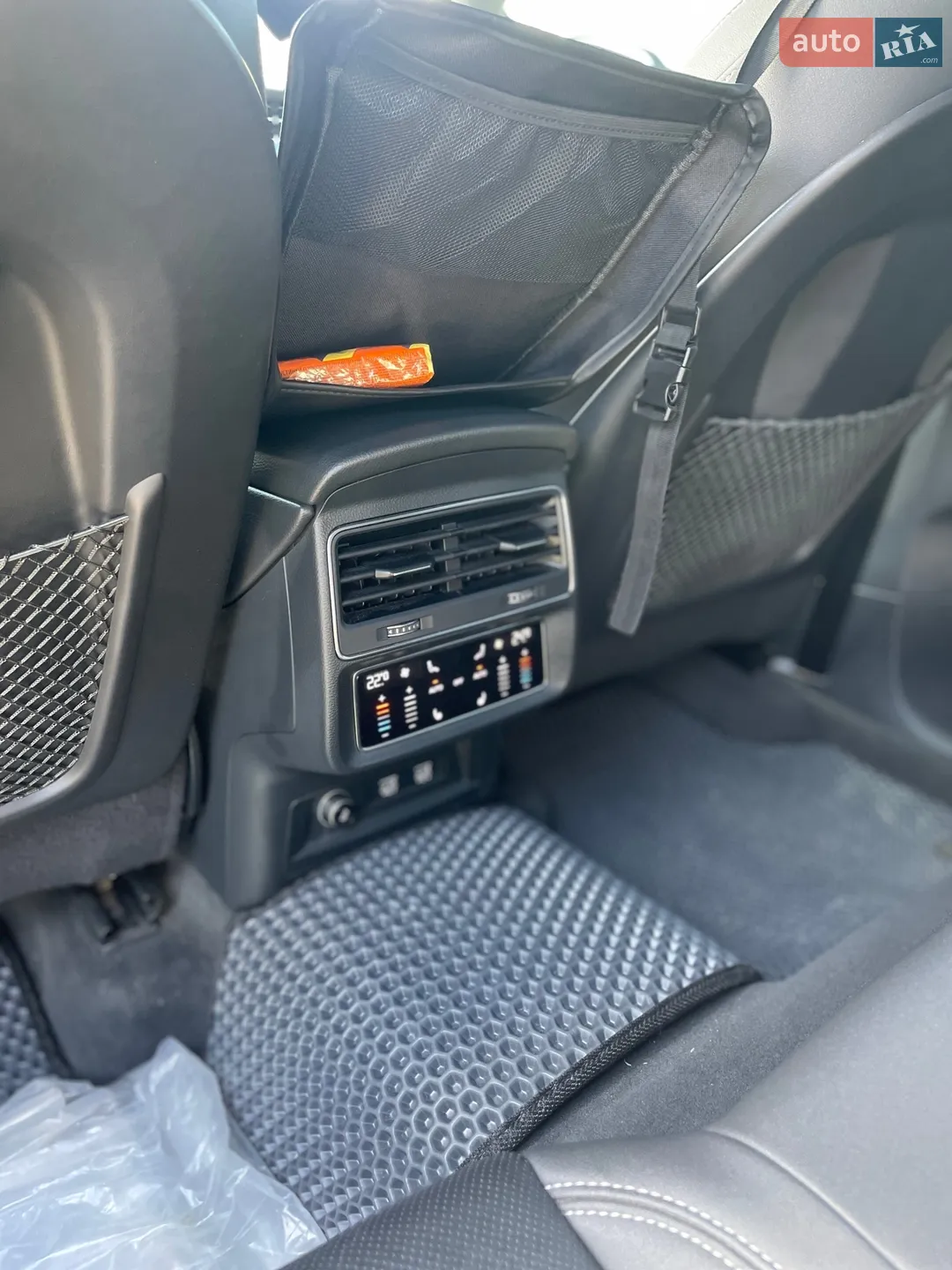 2019 Audi Q8 - мініатюра 16