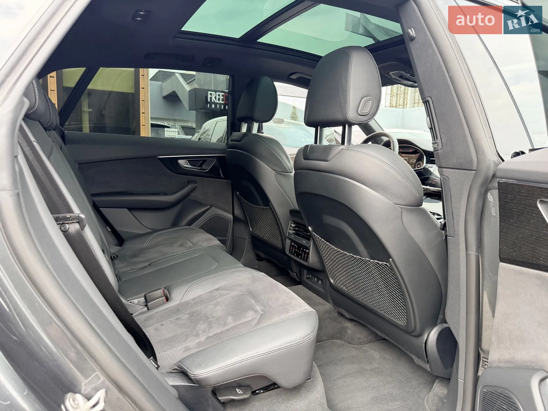 2025 Audi Q8 - мініатюра 36