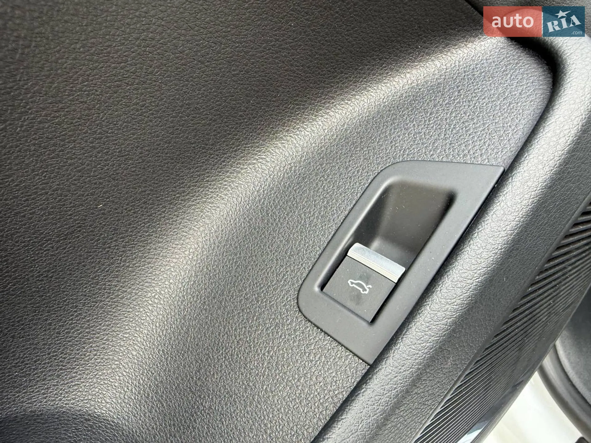 2018 Audi Q8 - мініатюра 23