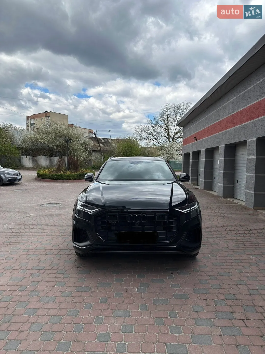 2019 Audi Q8 - фото 1