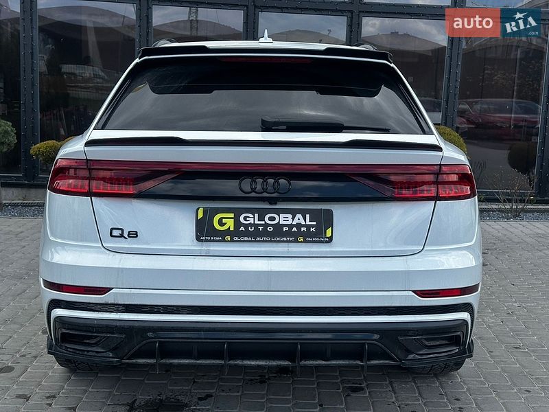 Позашляховик / Кросовер Audi Q8 2021 в Львові