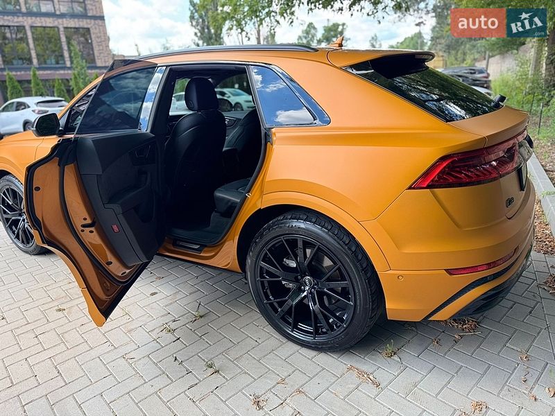 Внедорожник / Кроссовер Audi Q8 2018 в Киеве