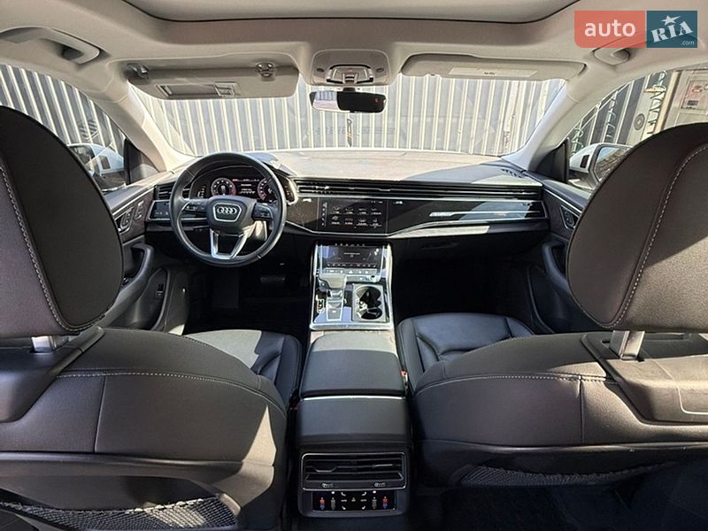 Внедорожник / Кроссовер Audi Q8 2018 в Ужгороде