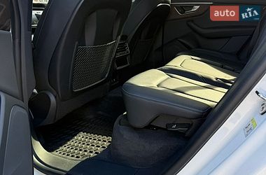 Внедорожник / Кроссовер Audi Q8 2018 в Ужгороде