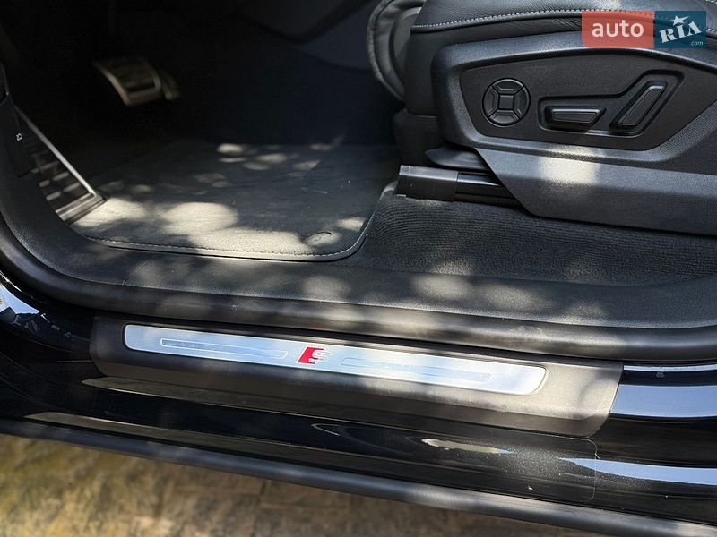 Внедорожник / Кроссовер Audi Q8 2025 в Львове