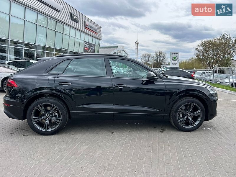 Внедорожник / Кроссовер Audi Q8 2026 в Полтаве