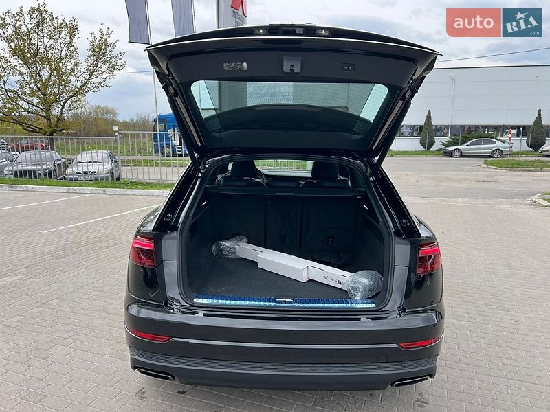 Внедорожник / Кроссовер Audi Q8 2026 в Полтаве