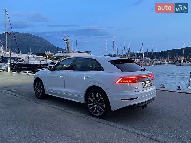 Audi Q8 2020