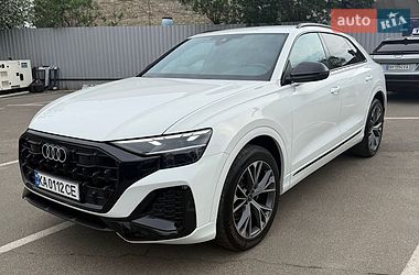 Позашляховик / Кросовер Audi Q8 2025 в Києві