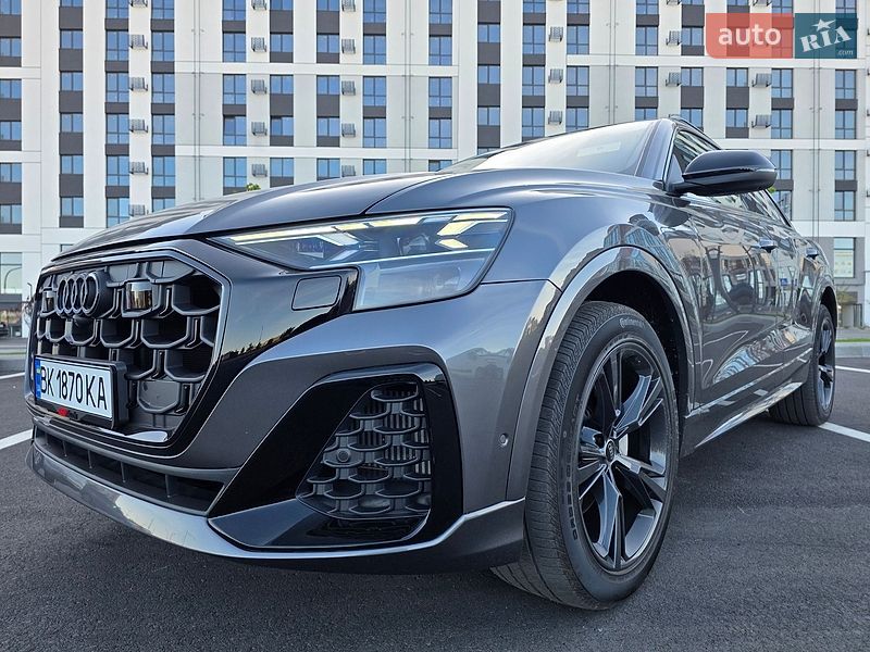 Audi Q8 2021
