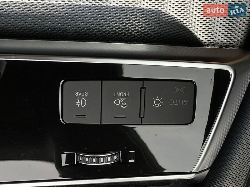 Внедорожник / Кроссовер Audi Q8 2019 в Львове