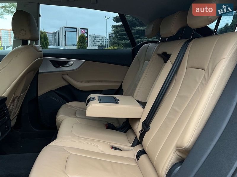 Внедорожник / Кроссовер Audi Q8 2019 в Львове