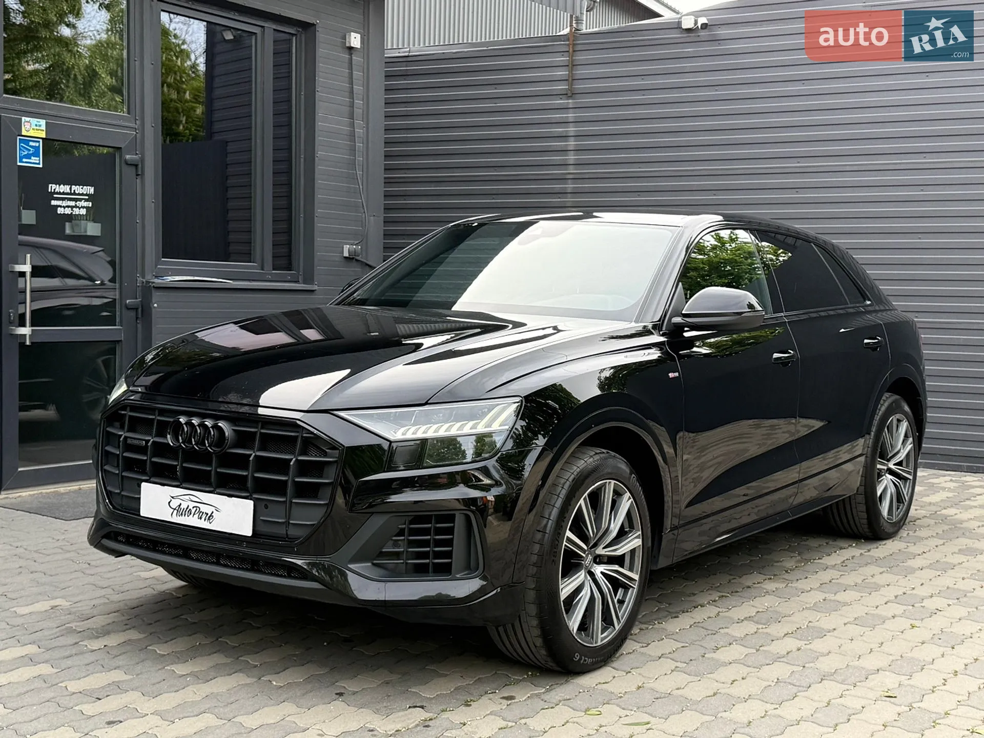 2019 Audi Q8 - мініатюра 3