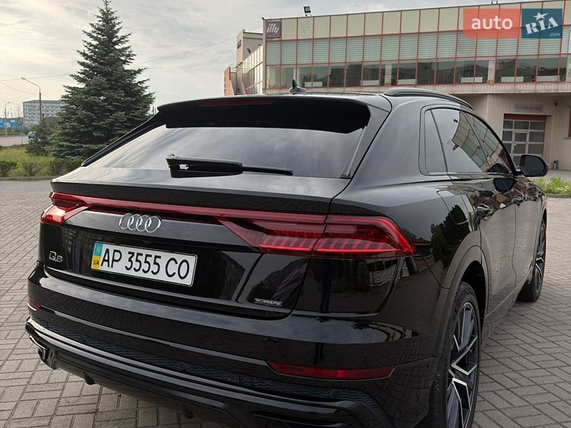 Позашляховик / Кросовер Audi Q8 2022 в Запоріжжі