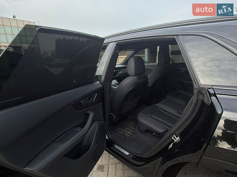 Позашляховик / Кросовер Audi Q8 2022 в Запоріжжі