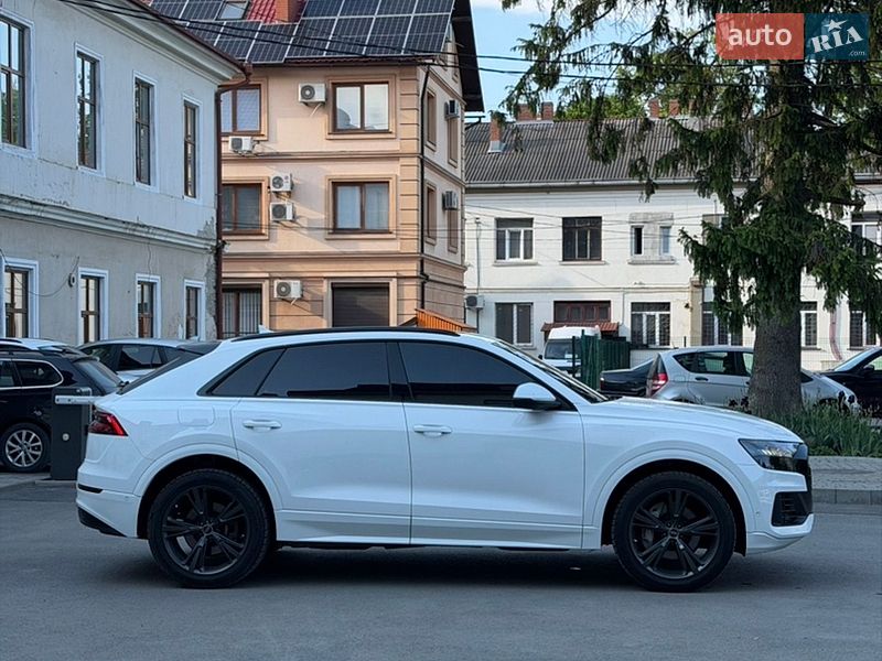 Внедорожник / Кроссовер Audi Q8 2023 в Коломые