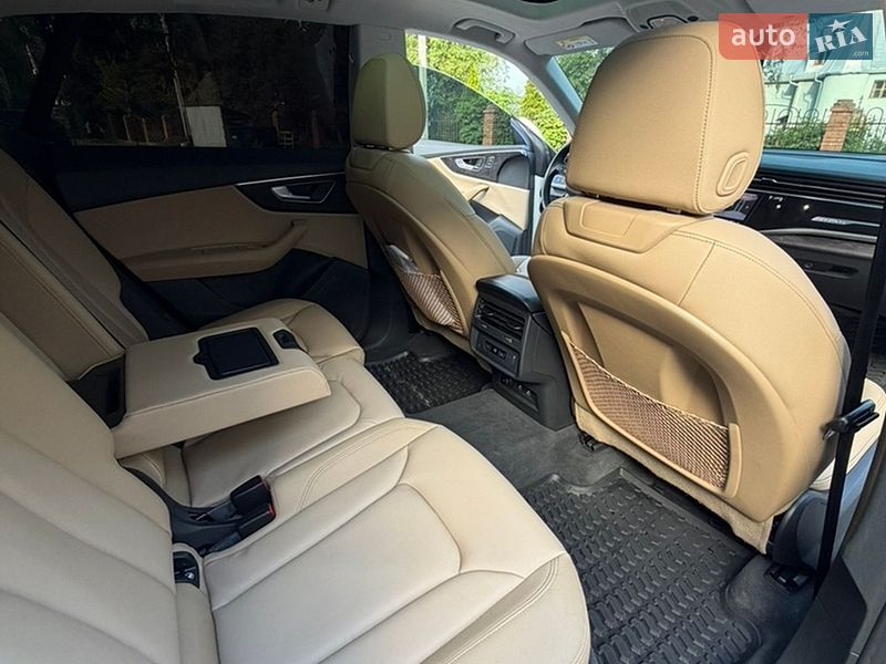 Внедорожник / Кроссовер Audi Q8 2023 в Коломые