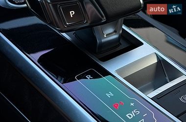 Внедорожник / Кроссовер Audi Q8 2023 в Коломые