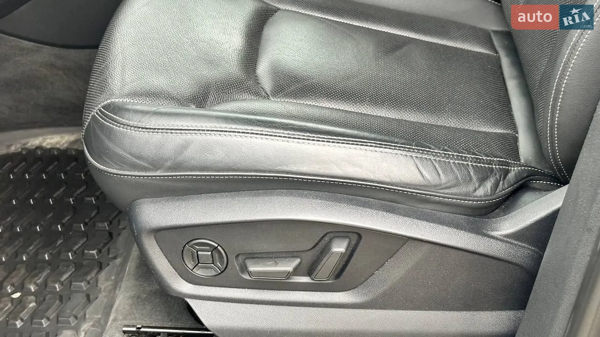 2020 Audi Q8 - мініатюра 15