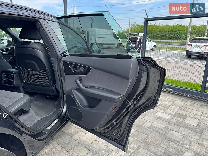 Внедорожник / Кроссовер Audi Q8 2026 в Ровно