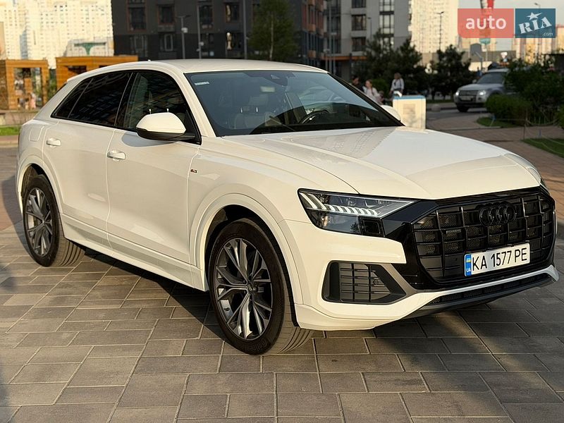 Позашляховик / Кросовер Audi Q8 2023 в Києві