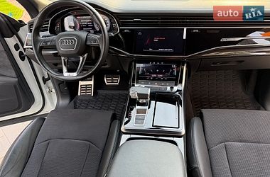 Позашляховик / Кросовер Audi Q8 2023 в Києві