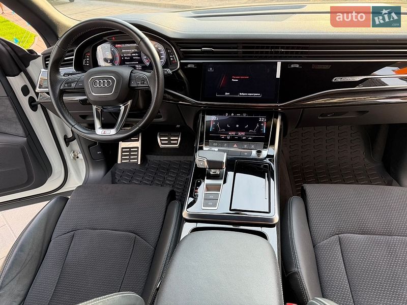 Позашляховик / Кросовер Audi Q8 2023 в Києві