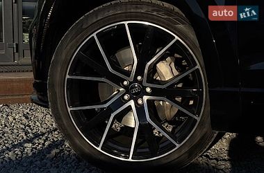 Позашляховик / Кросовер Audi Q8 2020 в Львові