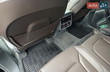 Внедорожник / Кроссовер Audi Q8 2019 в Киеве