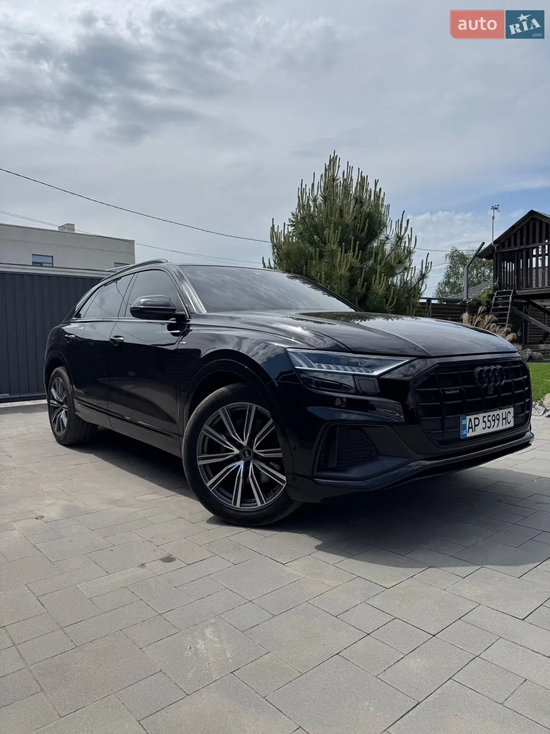2020 Audi Q8 - фото 1