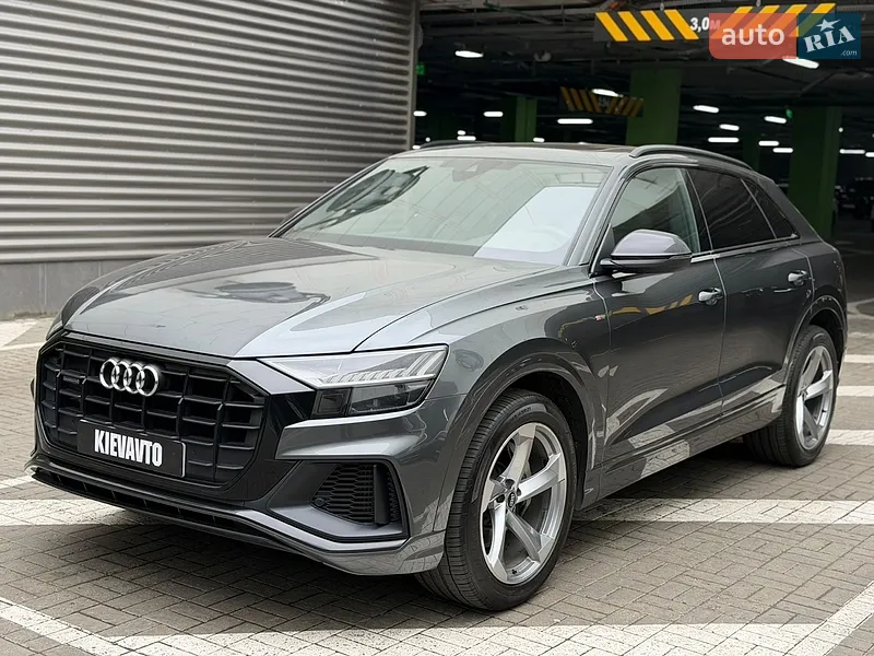 Audi Q8
