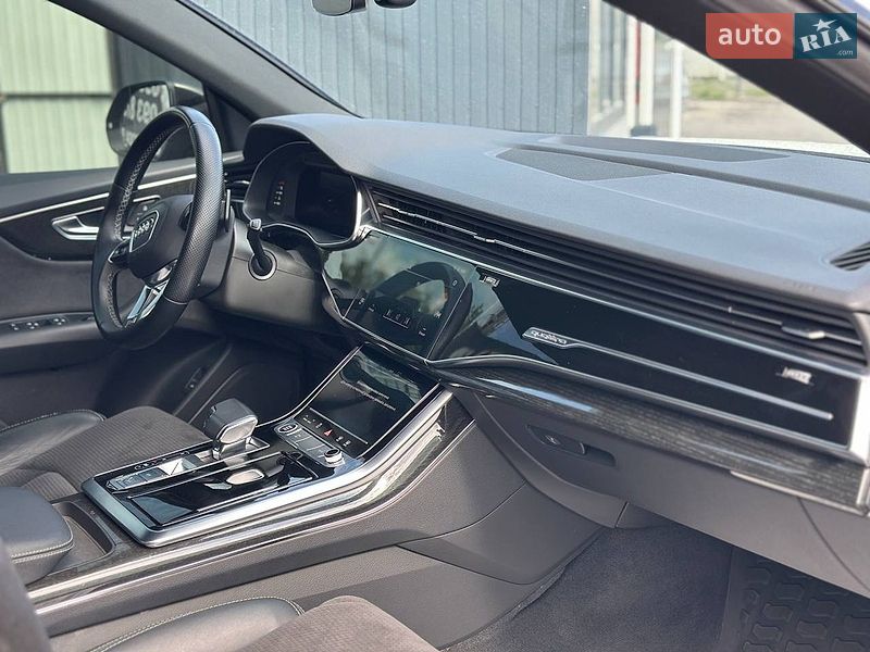 Внедорожник / Кроссовер Audi Q8 2020 в Виннице