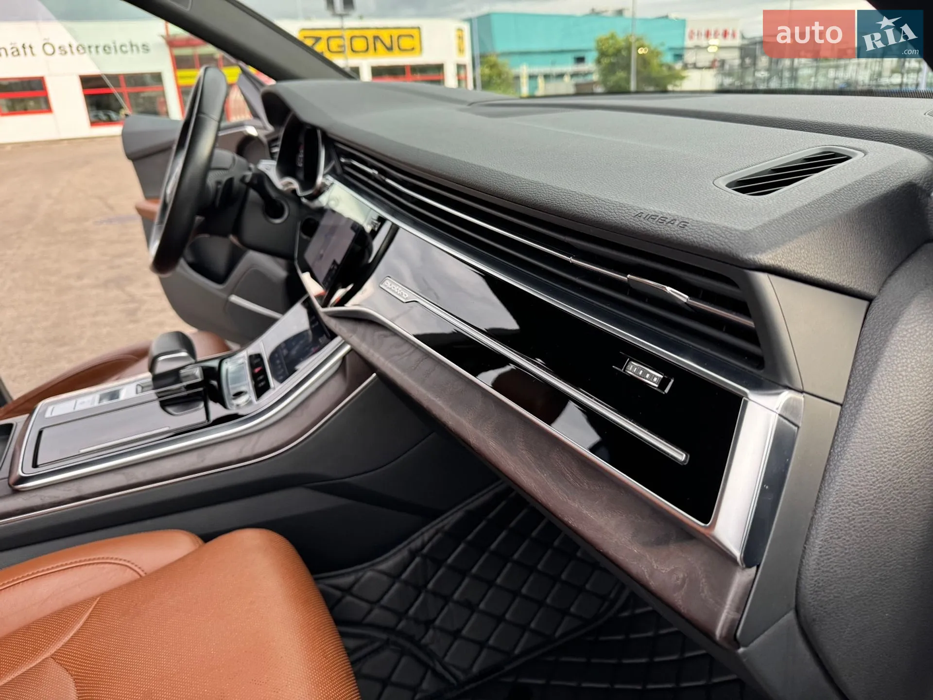 2018 Audi Q8 - мініатюра 16