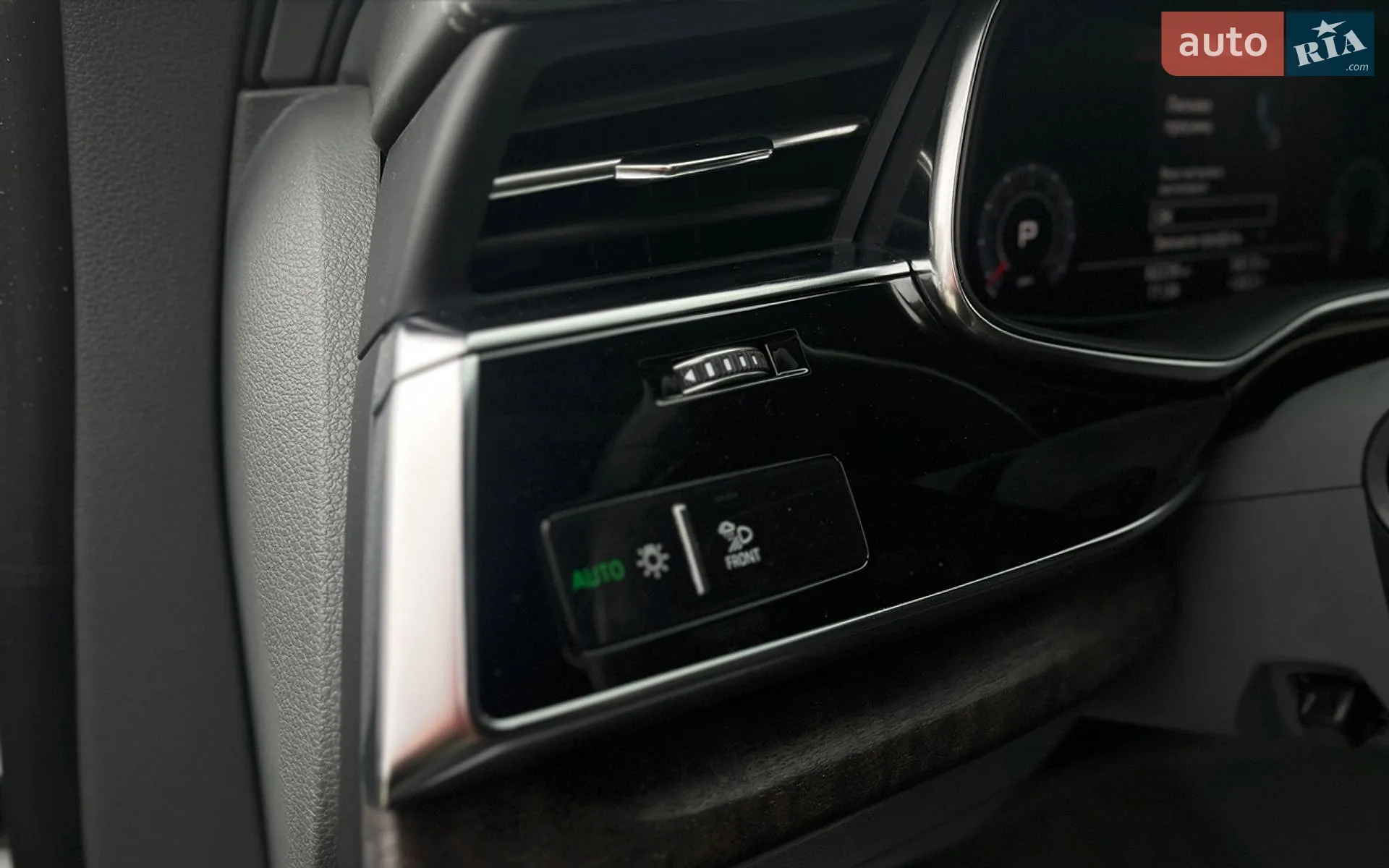 2019 Audi Q8 - мініатюра 11