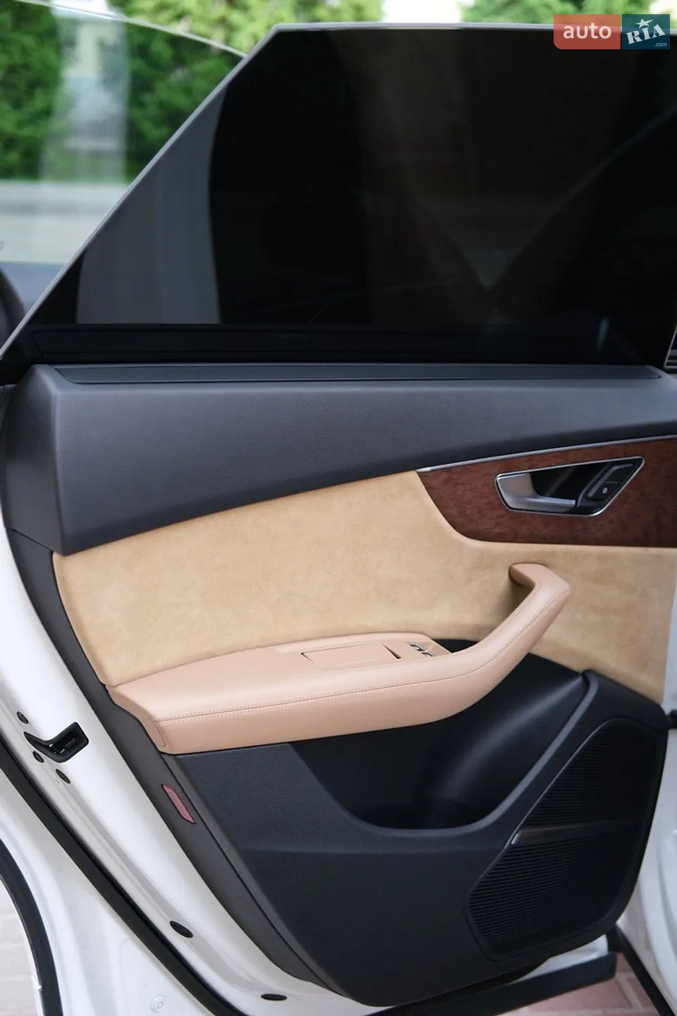 2019 Audi Q8 - мініатюра 14