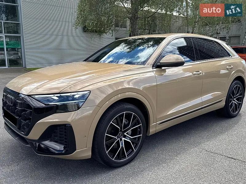 Audi Q8