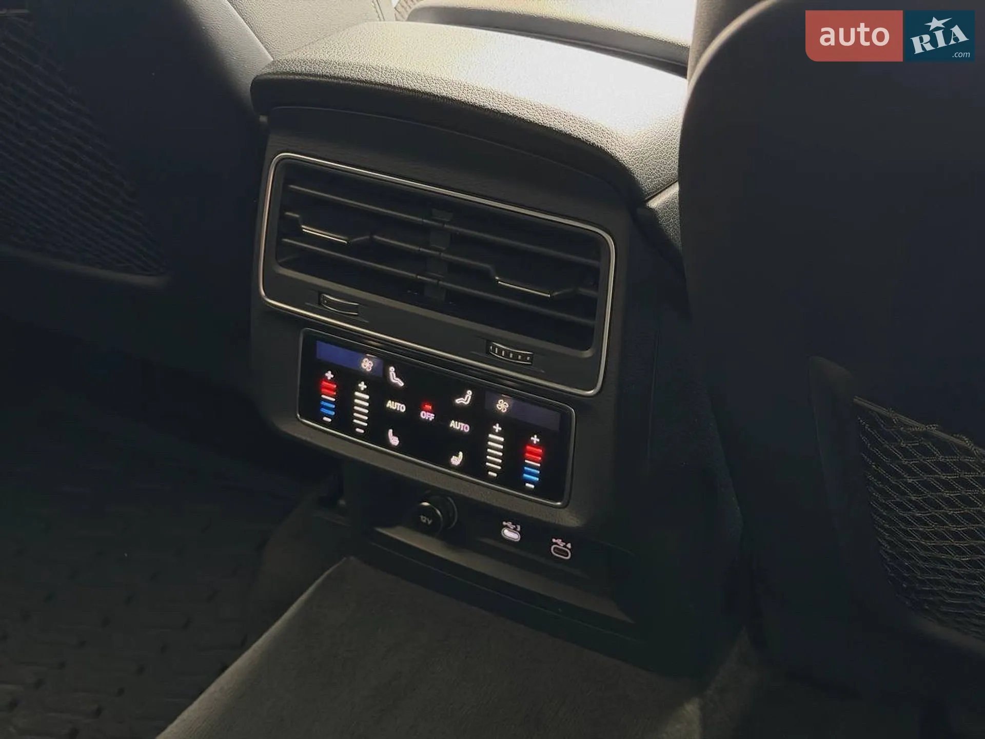 2020 Audi Q8 - мініатюра 13