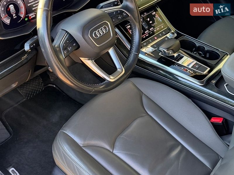 Позашляховик / Кросовер Audi Q8 2018 в Києві