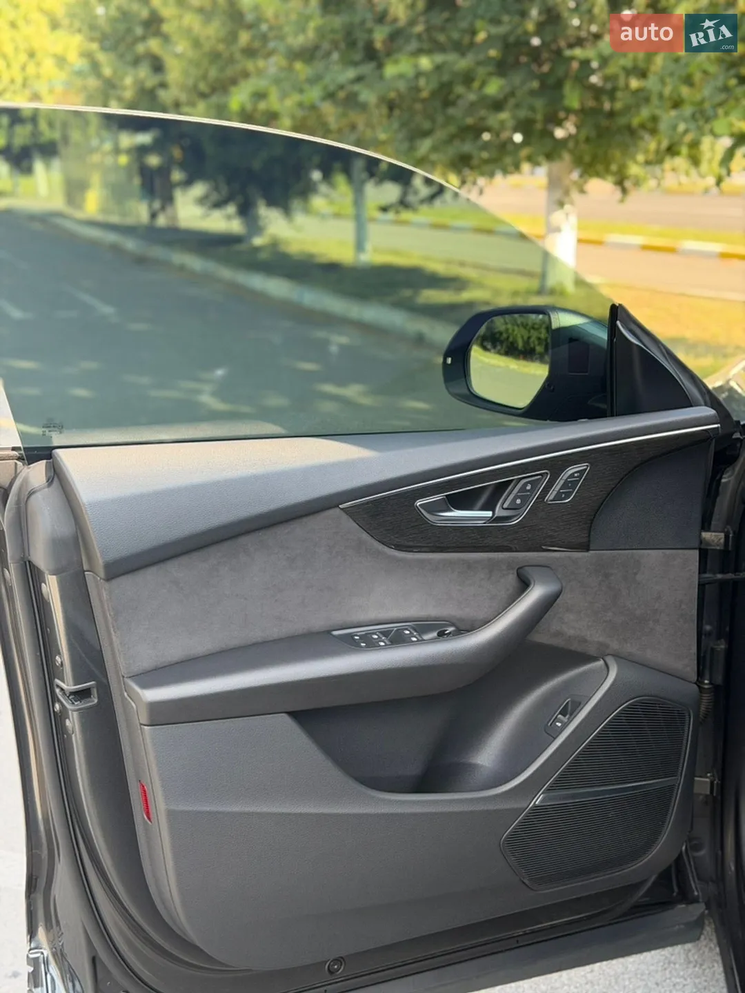 2019 Audi Q8 - мініатюра 25