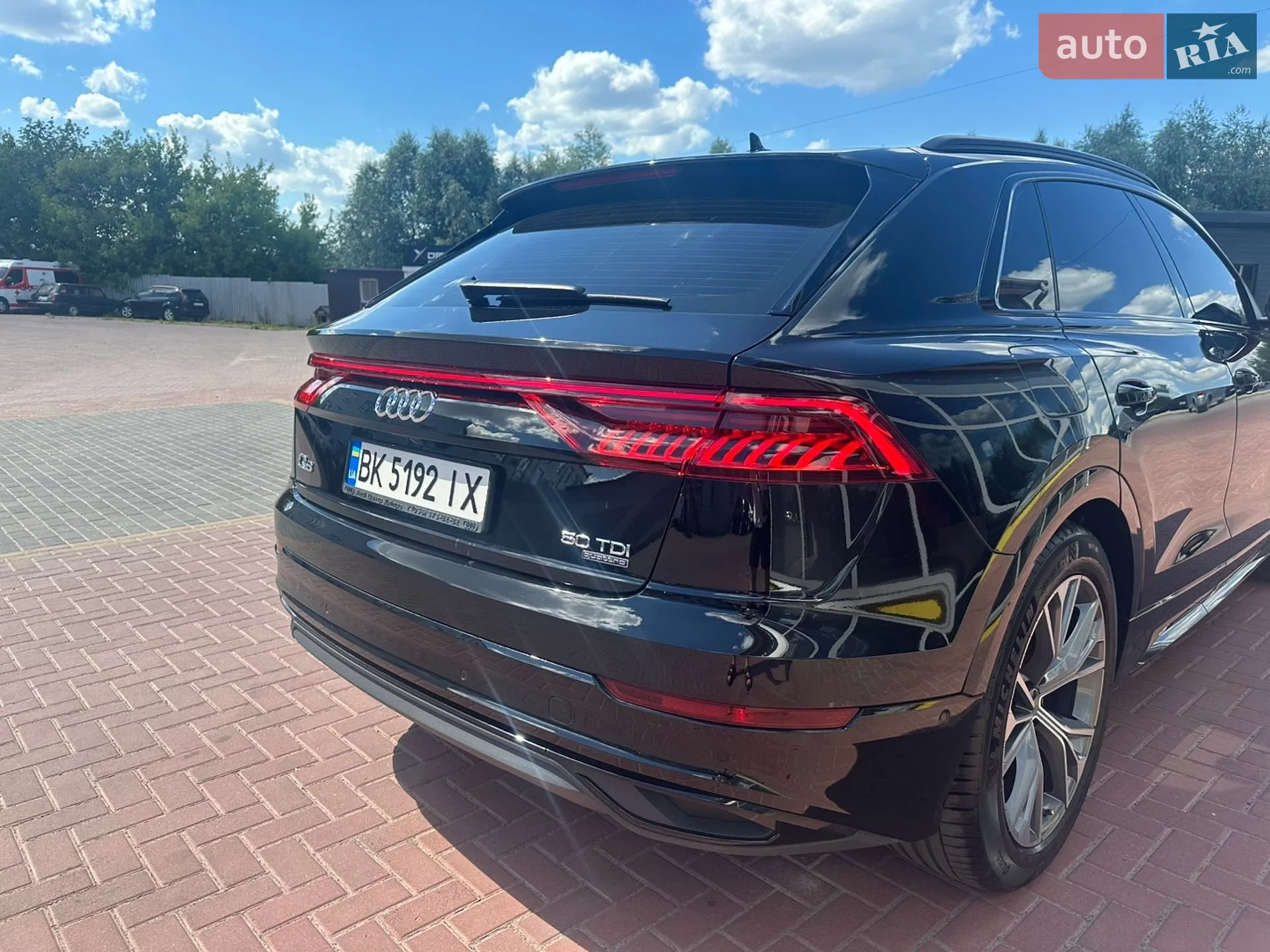 Audi Q8 2021 VIN WAUZZZF11MD025227 фото оголошення 5 з 20