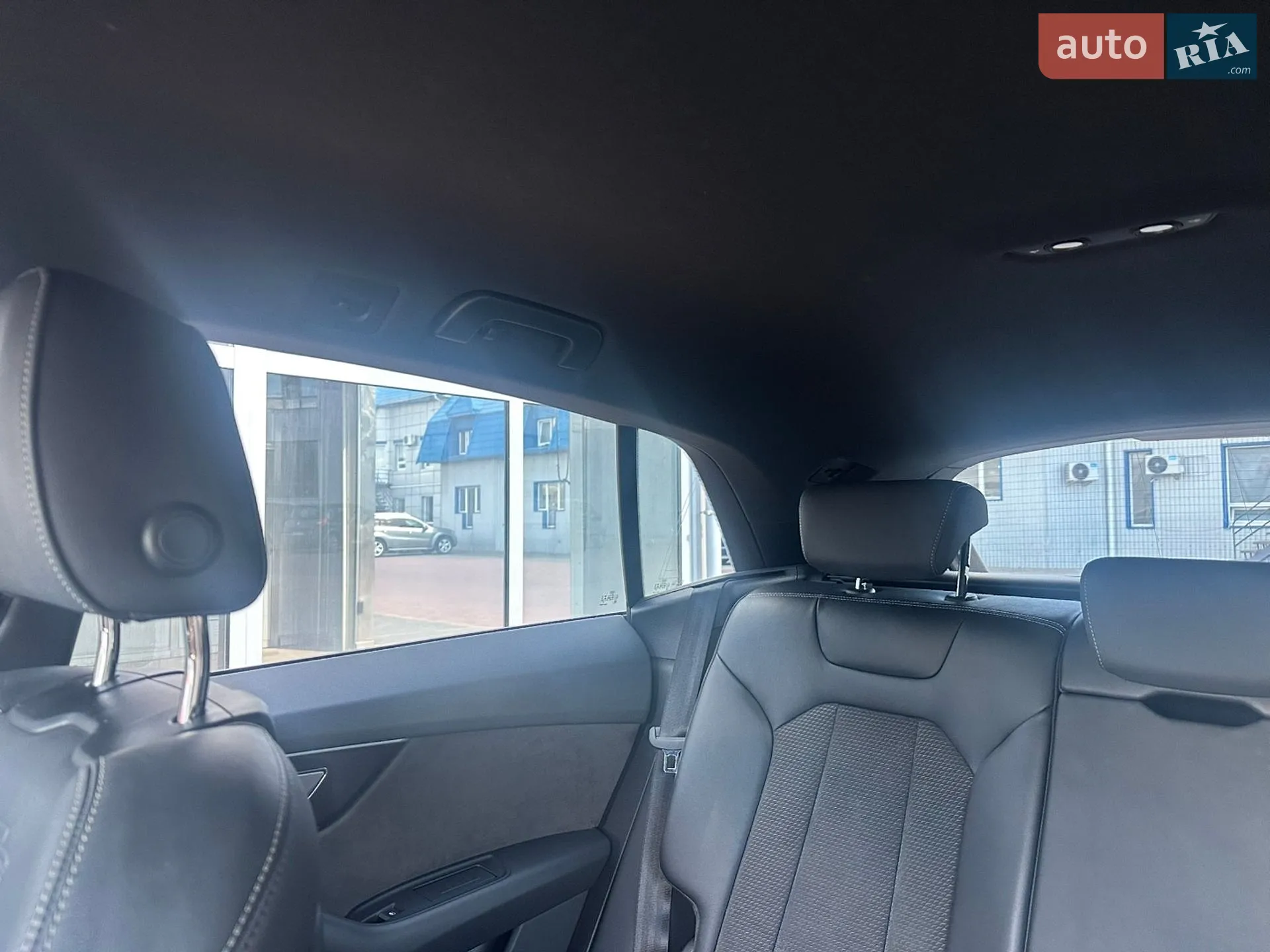 Audi Q8 2021 VIN WAUZZZF11MD025227 фото оголошення 10 з 20