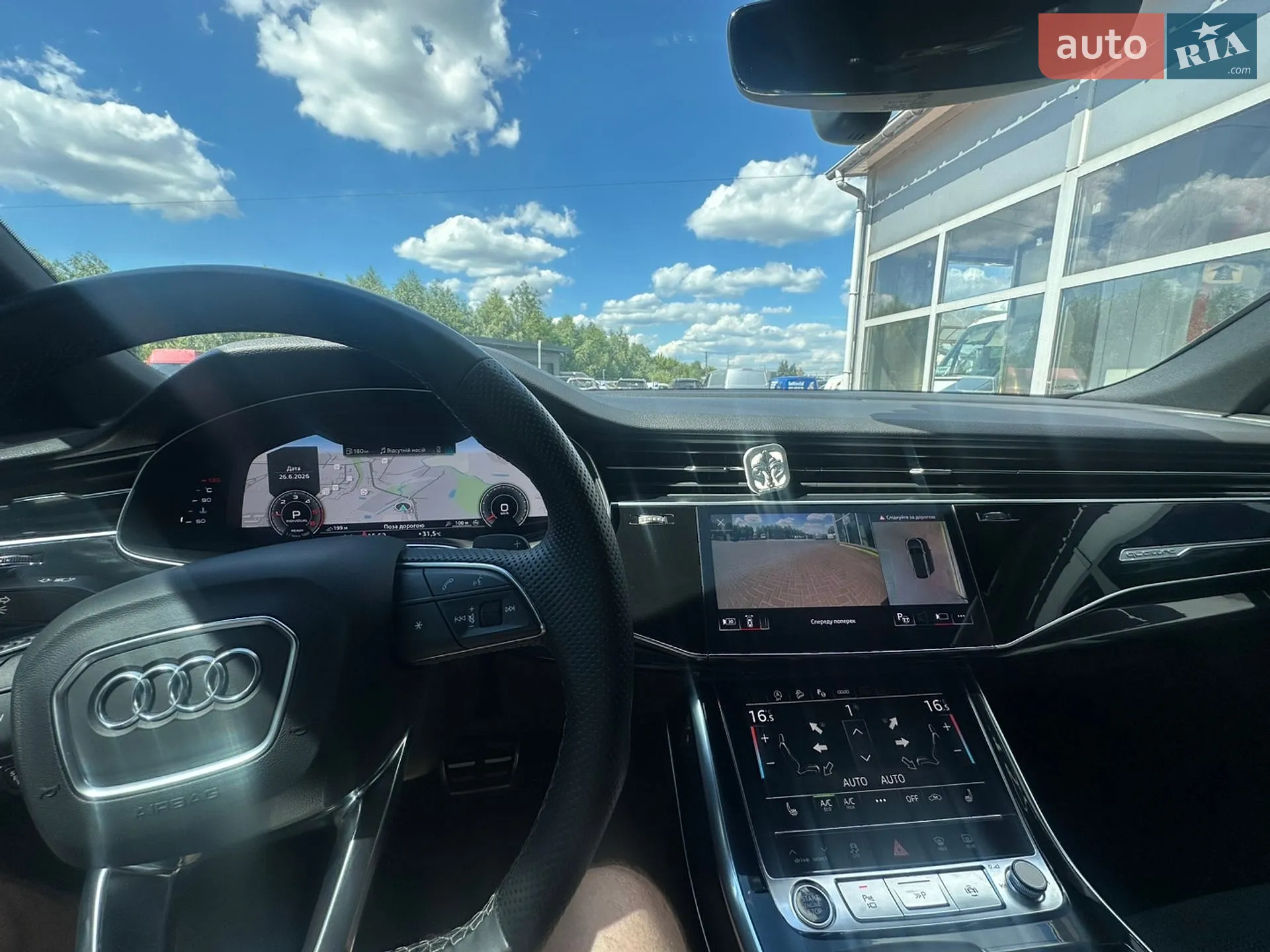 Audi Q8 2021 VIN WAUZZZF11MD025227 фото оголошення 13 з 20