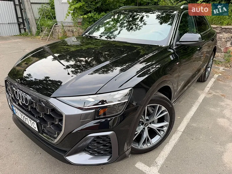 Audi Q8