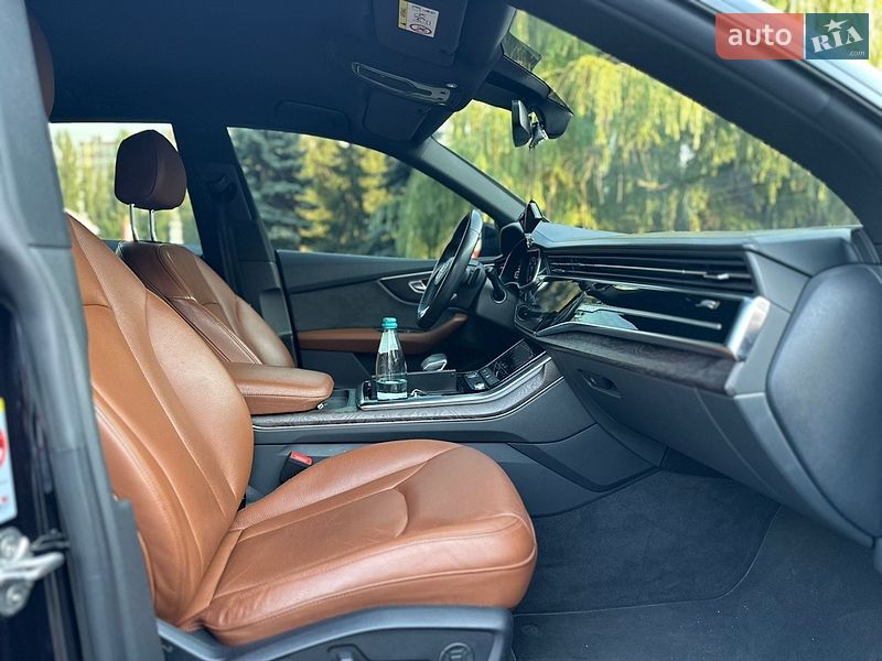Внедорожник / Кроссовер Audi Q8 2019 в Киеве