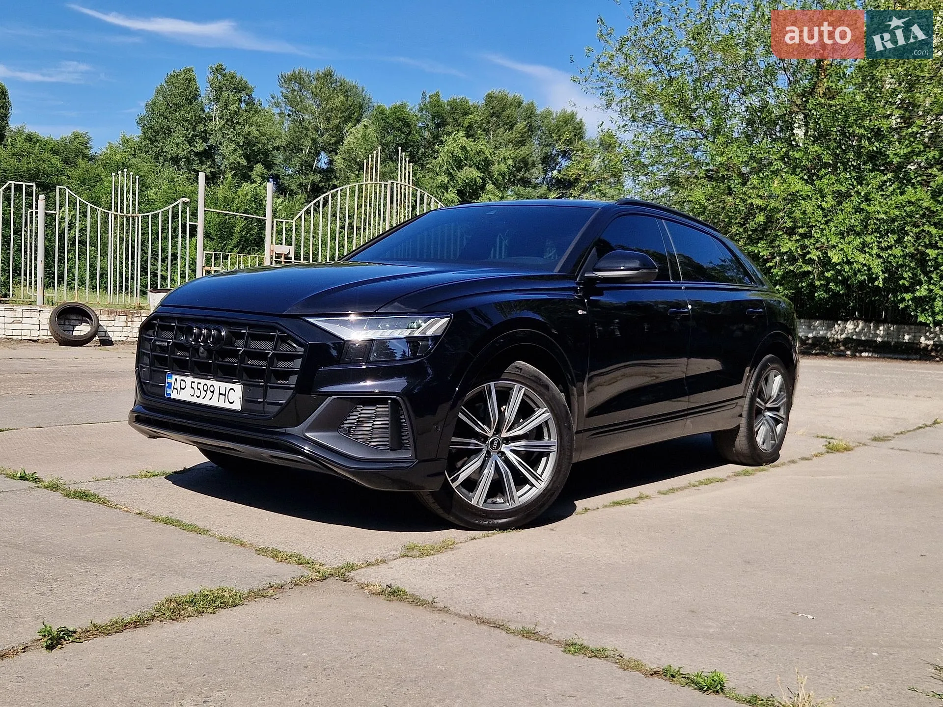 2020 Audi Q8 - фото 1