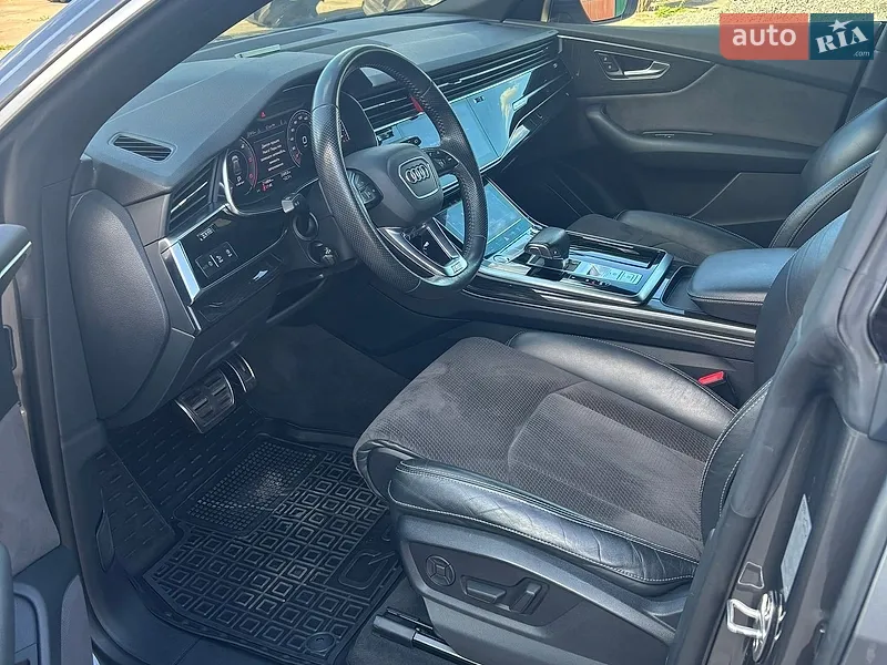 Audi Q8 2018 VIN WAUZZZF15KD017614 фото оголошення 11 з 39