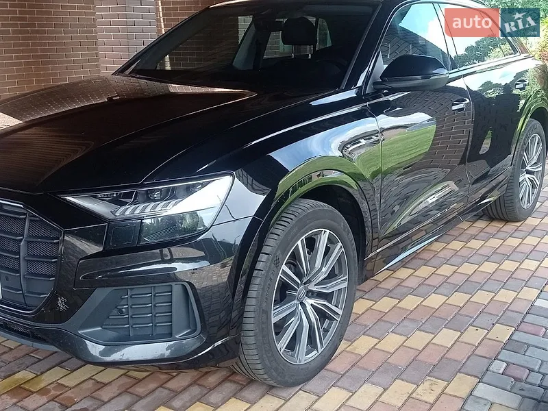 Audi Q8