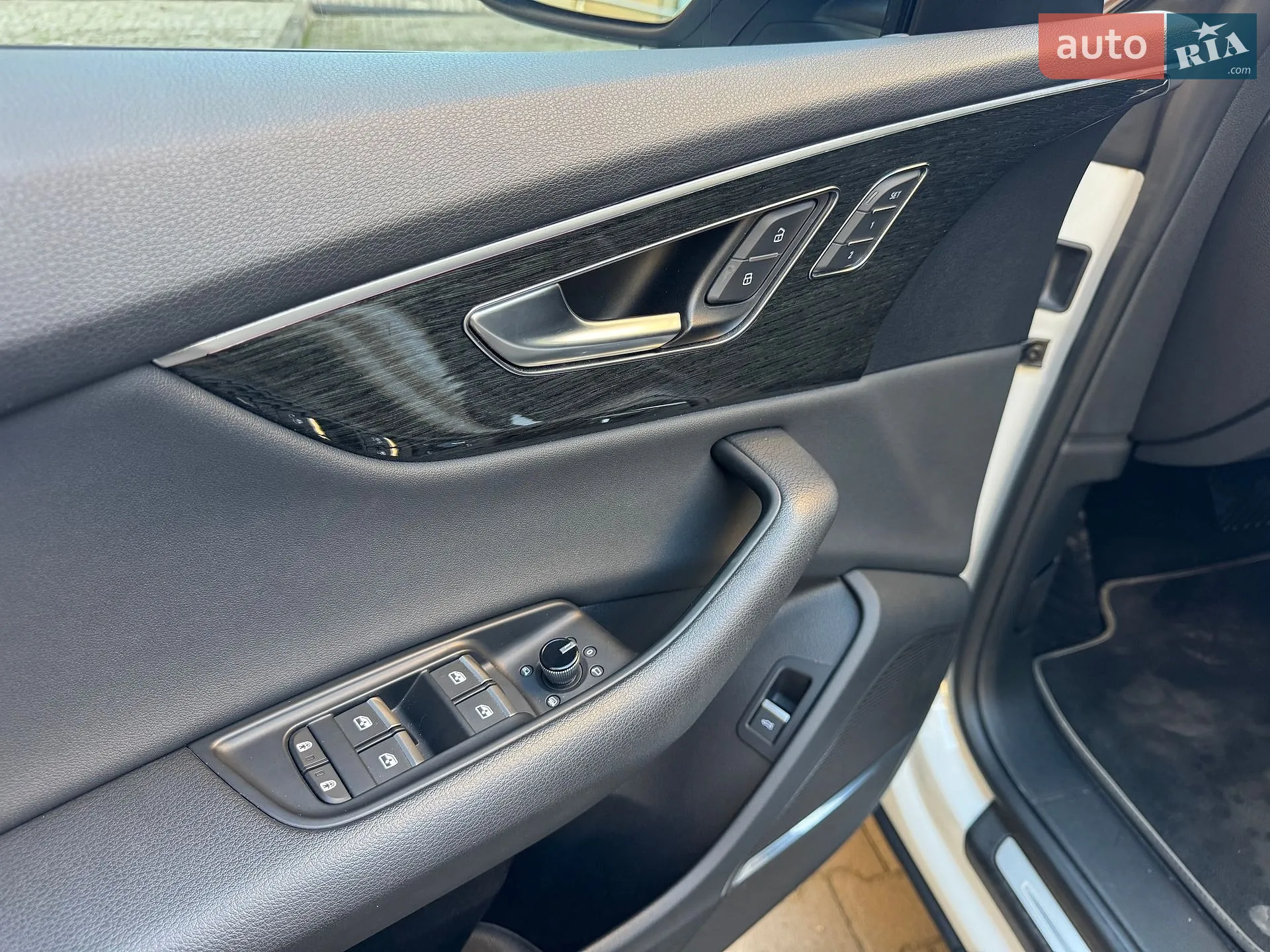 2018 Audi Q8 - мініатюра 39