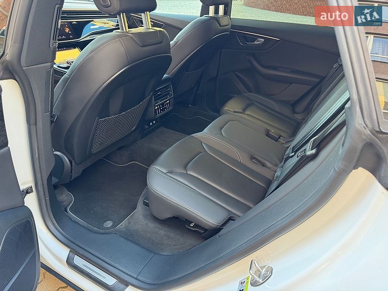 Внедорожник / Кроссовер Audi Q8 2018 в Черновцах фото 45 Внедорожник / Кроссовер Audi Q8 2018 в Черновцах